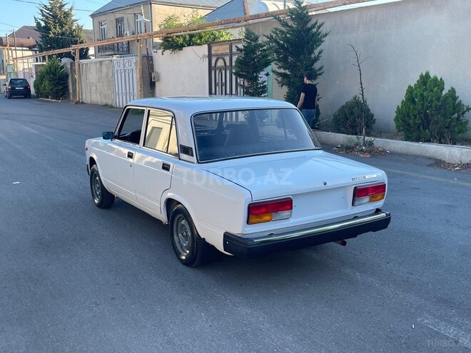 LADA (VAZ) 2107