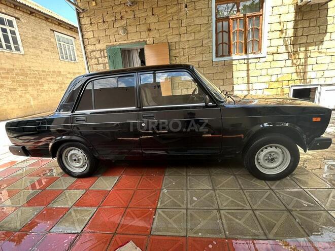 LADA (VAZ) 2107