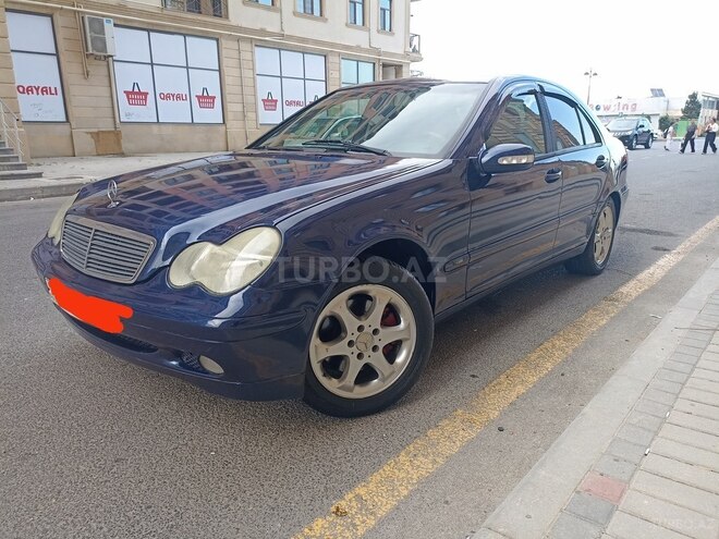 Mercedes C 240