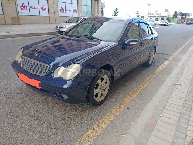 Mercedes C 240