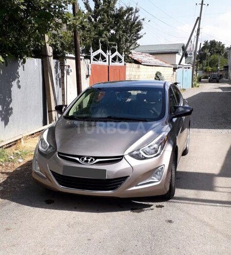 Hyundai Elantra 2015, 139,200 km - 1.8 l - Masallı