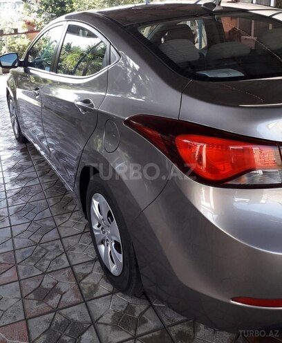 Hyundai Elantra 2015, 139,200 km - 1.8 l - Masallı