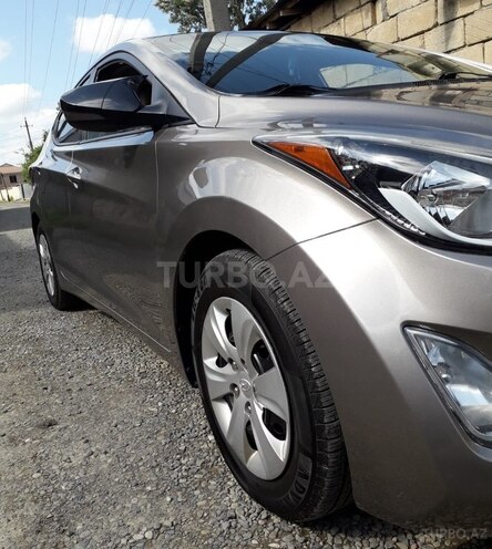 Hyundai Elantra 2015, 139,200 km - 1.8 l - Masallı