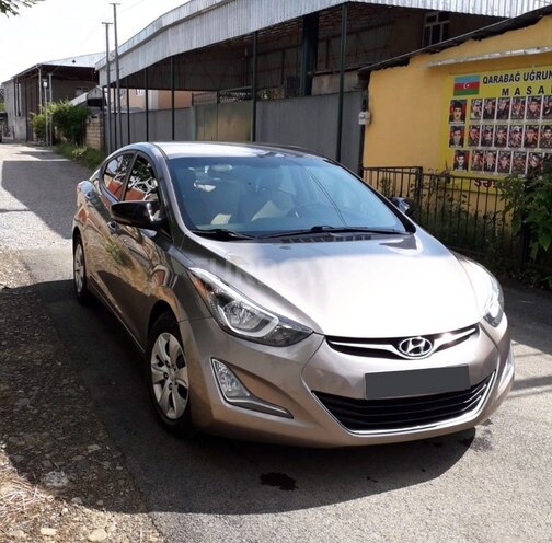 Hyundai Elantra 2015, 139,200 km - 1.8 l - Masallı