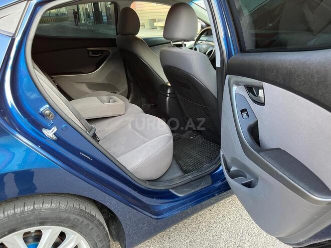 Hyundai Elantra 2015, 182,661 km - 1.8 l - Bakı