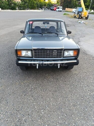 LADA (VAZ) 2107