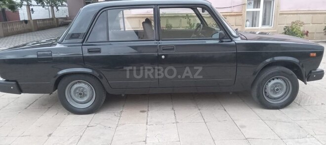 LADA (VAZ) 2107