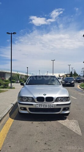 BMW 525