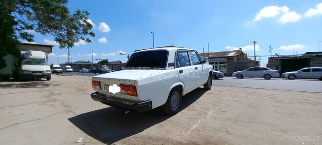 LADA (VAZ) 2107