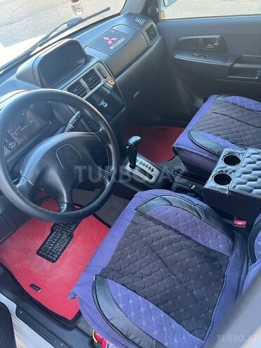 Mitsubishi Pajero io 2000, 203,300 km - 1.8 л - Bakı