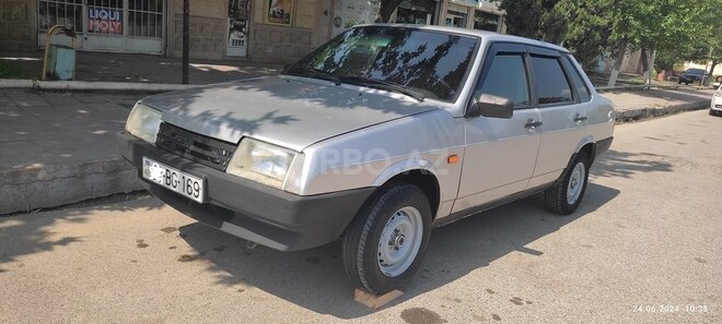 LADA (VAZ) 21099