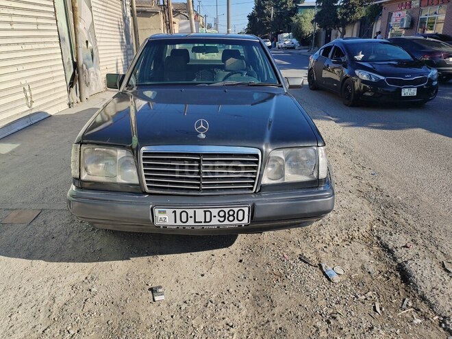 Mercedes E 220 1993, 370,000 km - 2.2 l - Bakı