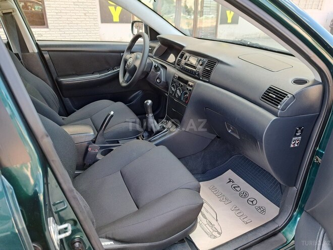 Toyota Corolla 2005, 235,000 km - 1.4 l - Bakı