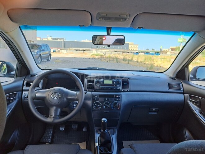 Toyota Corolla 2005, 235,000 km - 1.4 l - Bakı