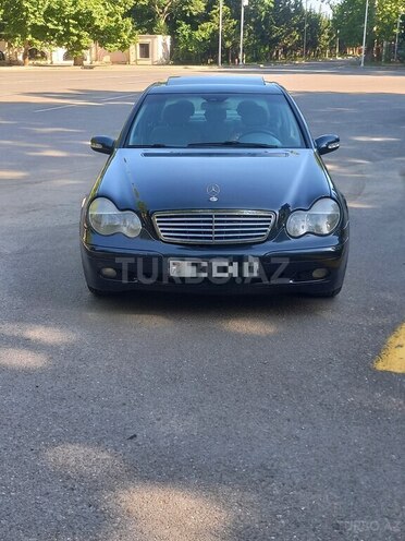 Mercedes C 200