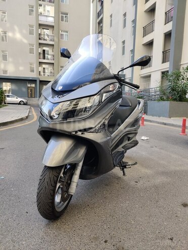 Piaggio X10 350