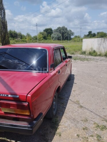 LADA (VAZ) 2107