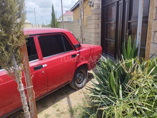 LADA (VAZ) 2107