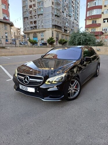 Mercedes E 200