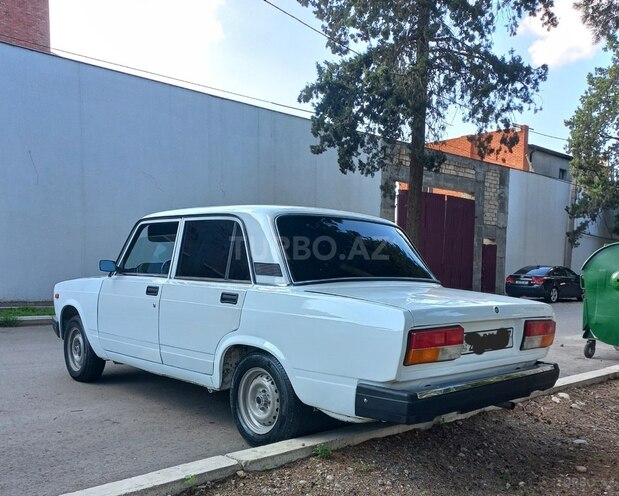 LADA (VAZ) 2107