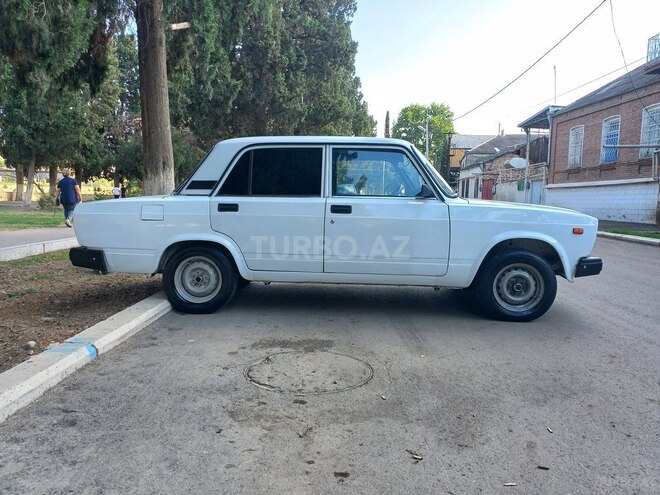 LADA (VAZ) 2107