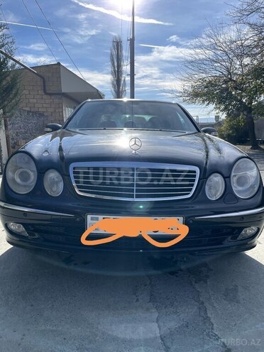 Mercedes E 240