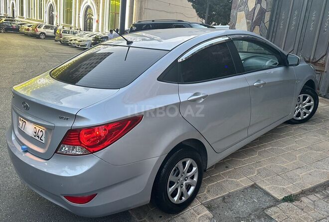 Hyundai Accent