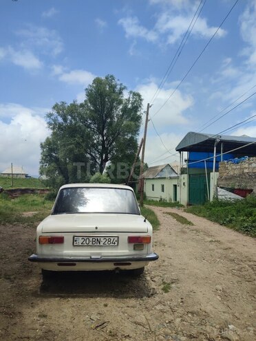 LADA (VAZ) 21011