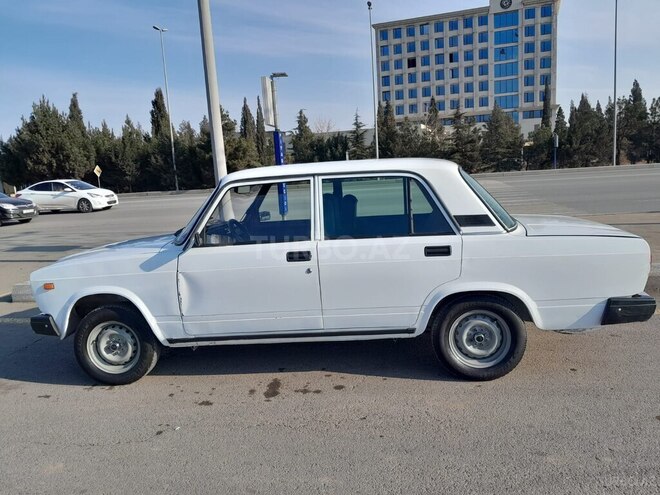 LADA (VAZ) 2107