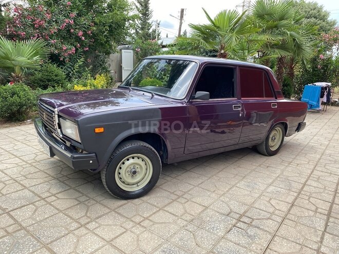 LADA (VAZ) 2107