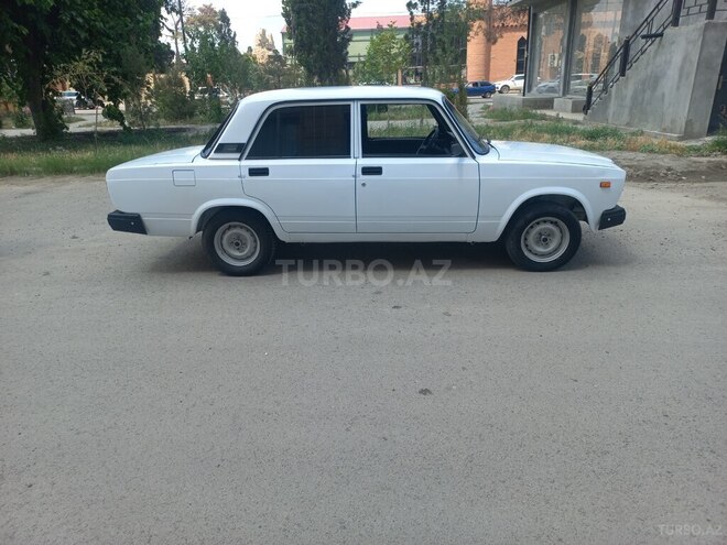 LADA (VAZ) 2107