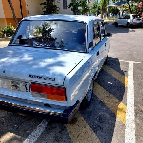 LADA (VAZ) 2107