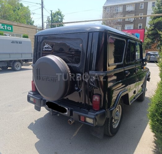 UAZ Hunter