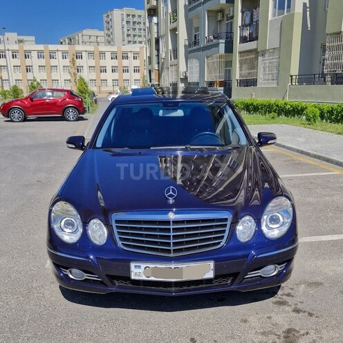 Mercedes E 220