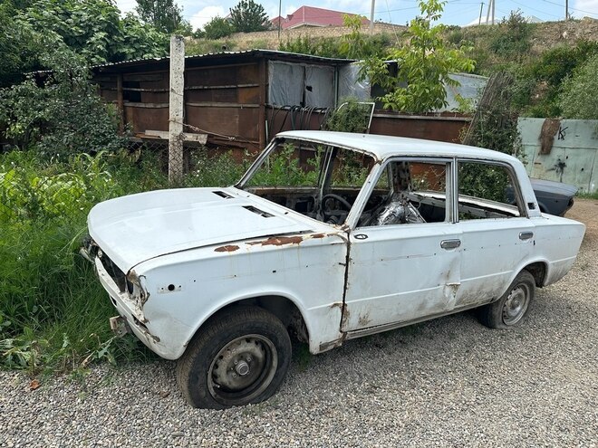 LADA (VAZ) 2106