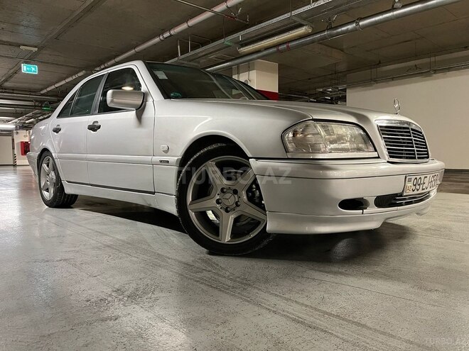 Mercedes C 180