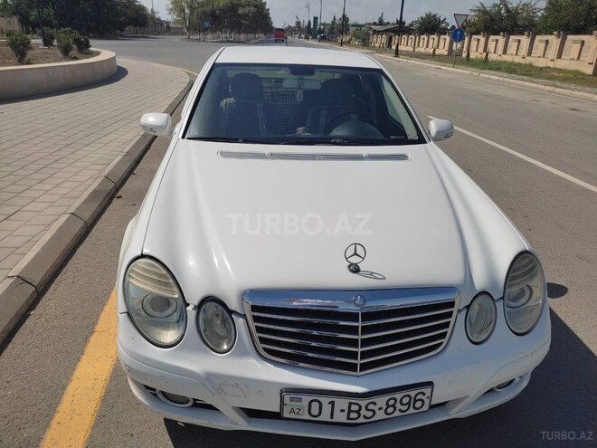 Mercedes E 220