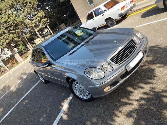 Mercedes E 270