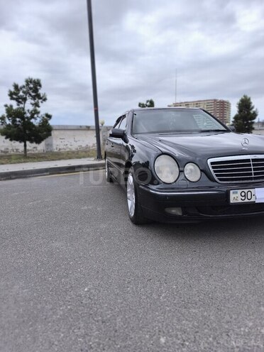 Mercedes E 270