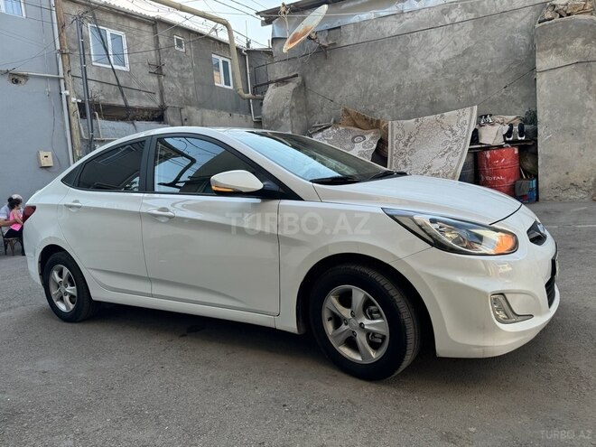 Hyundai Accent