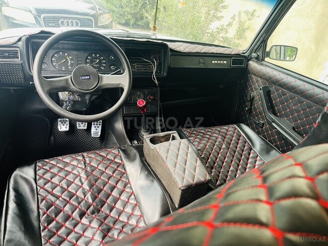 LADA (VAZ) 2107