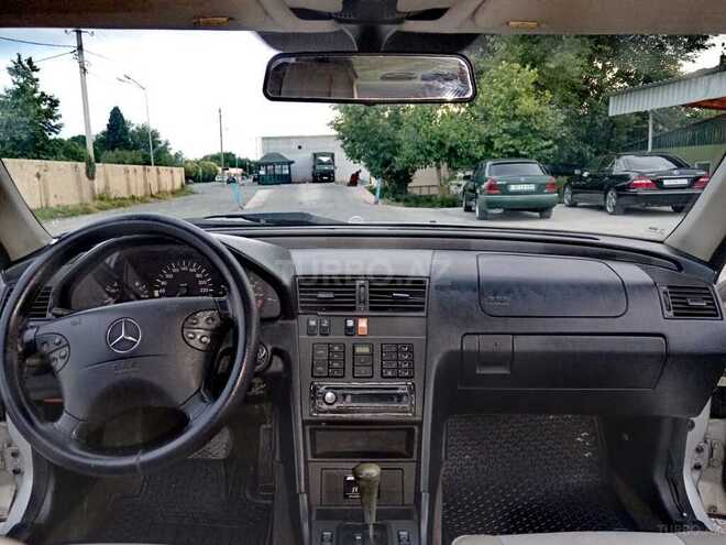 Mercedes C 280