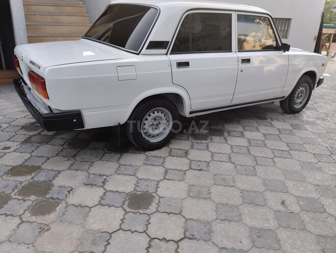 LADA (VAZ) 2107