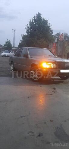 Mercedes E 250