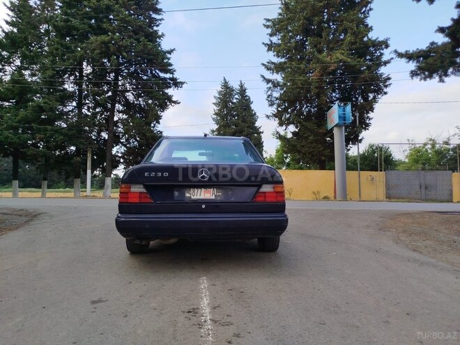Mercedes E 230 1988, 87,877 km - 2.3 л - Lənkəran