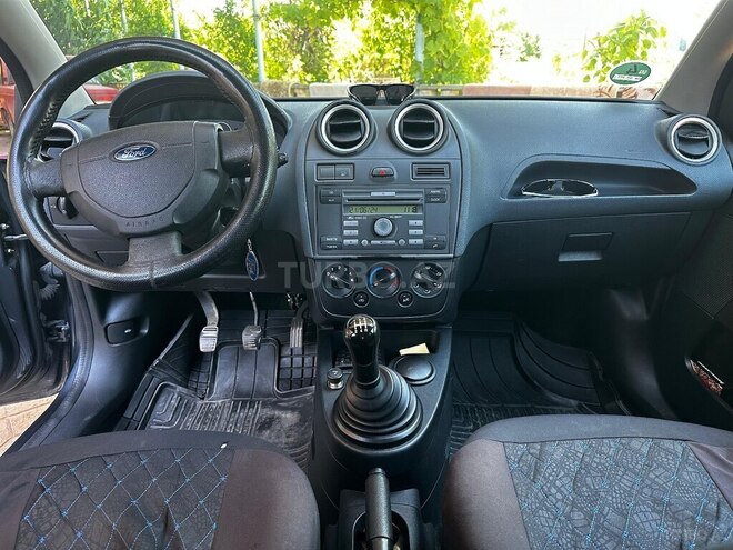 Ford Fiesta 2006, 232,001 km - 1.3 л - Bakı