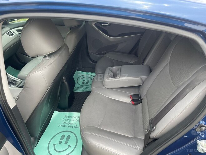 Hyundai Elantra 2014, 152,798 km - 1.8 л - Şirvan