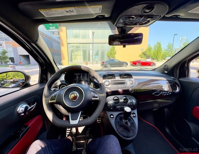 Abarth 595 2013, 108,000 km - 1.4 l - Bakı
