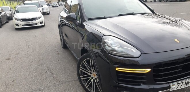 Porsche Cayenne Turbo