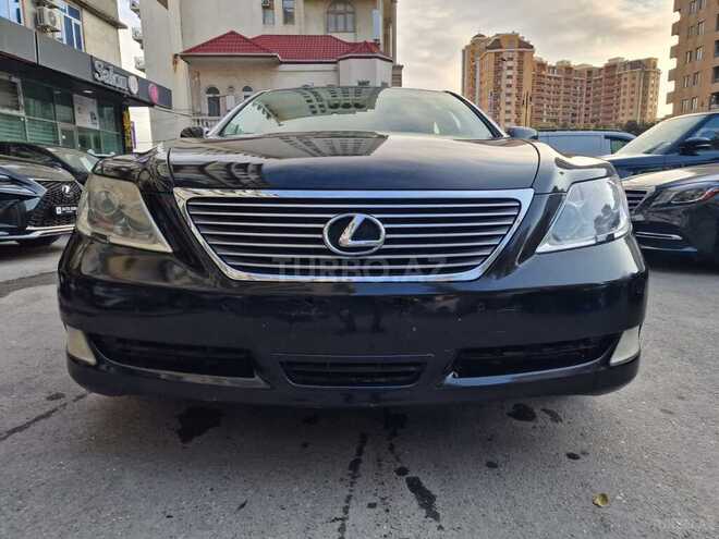 Lexus LS 460